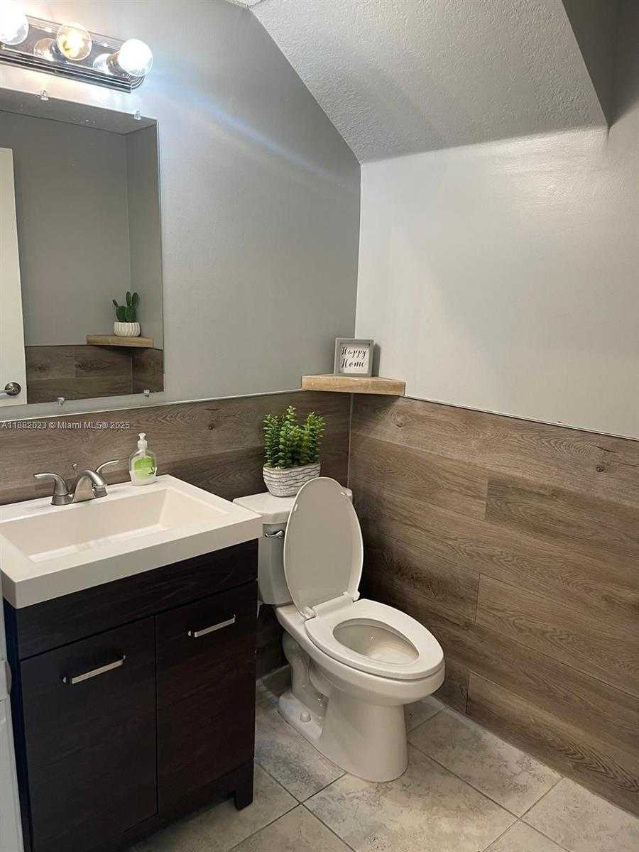 Small Image of 11374 SOUTH WEST 254TH TER, Homestead Number 22