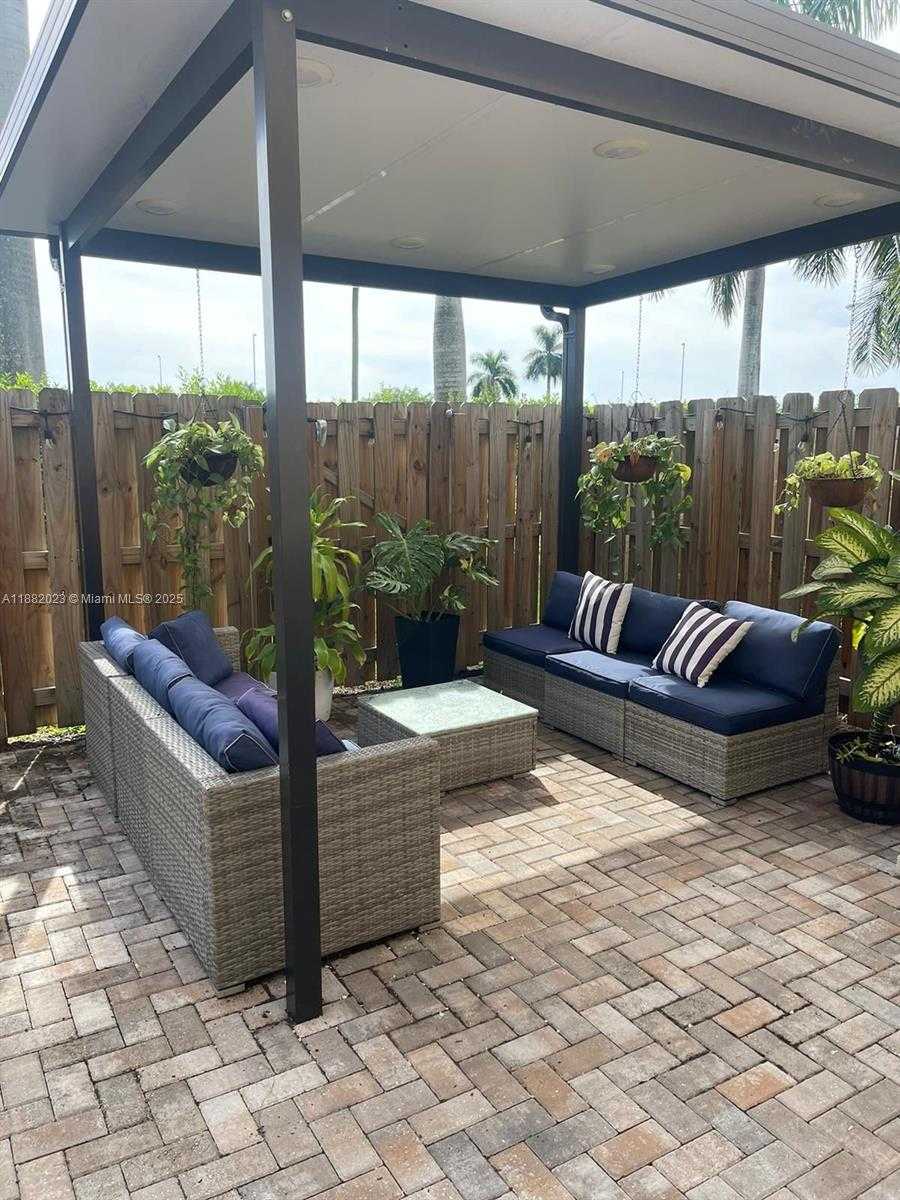 Small Image of 11374 SOUTH WEST 254TH TER, Homestead Number 28