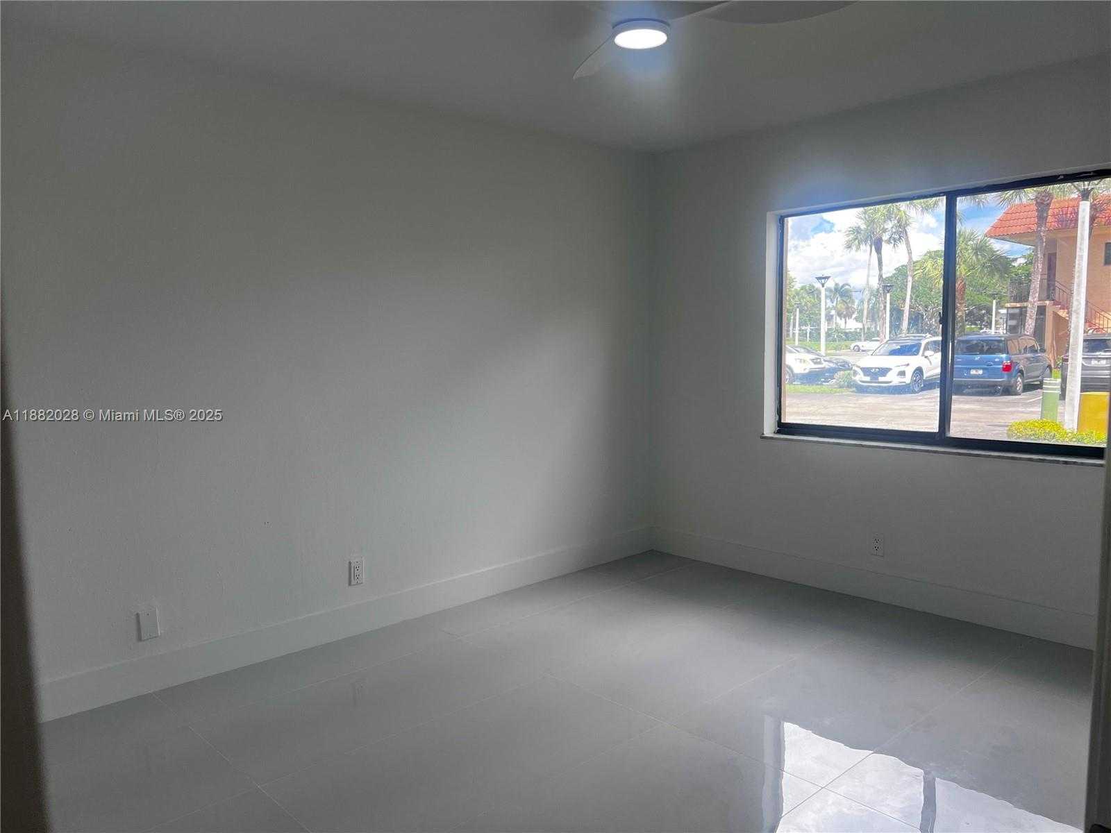 Small Image of 16168 LAUREL DR #101, Weston Number 12