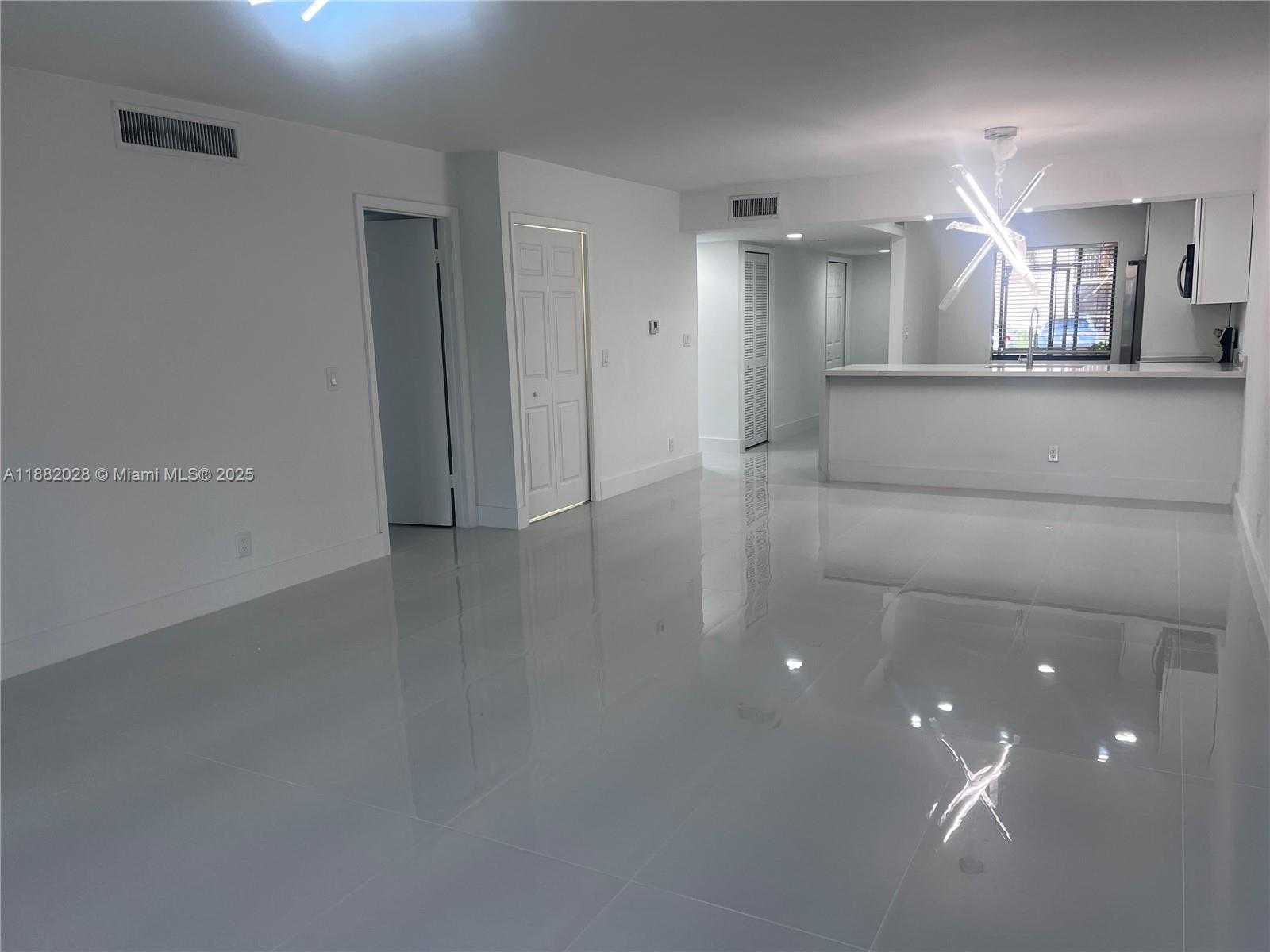 Small Image of 16168 LAUREL DR #101, Weston Number 8