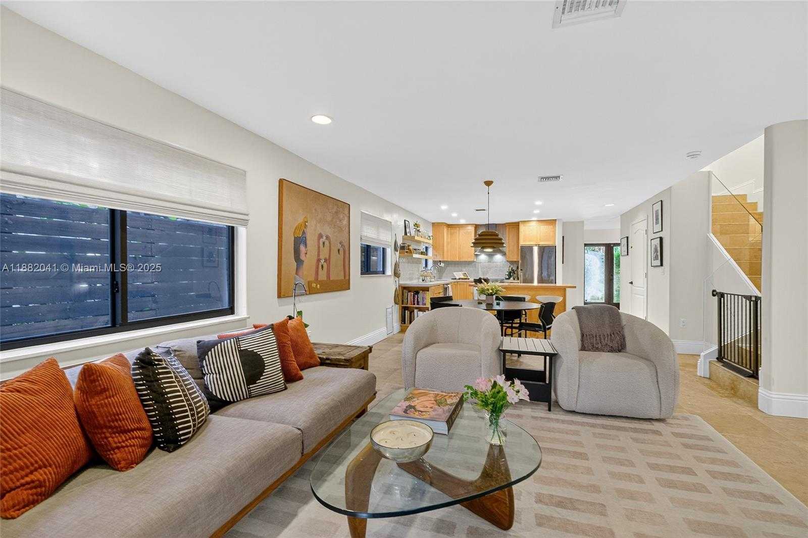 Small Image of 2972 SHIPPING AVE #2972, Miami Number 7