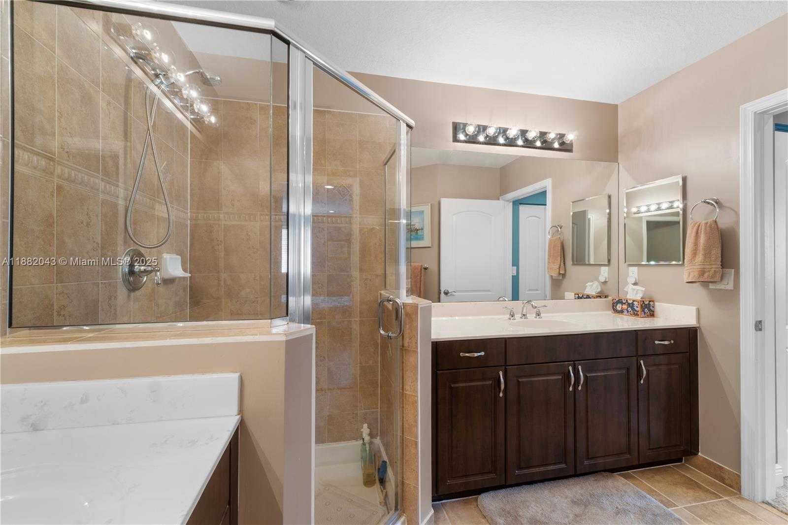 Small Image of 7702 PADDOCK PL #7702, Davie Number 12