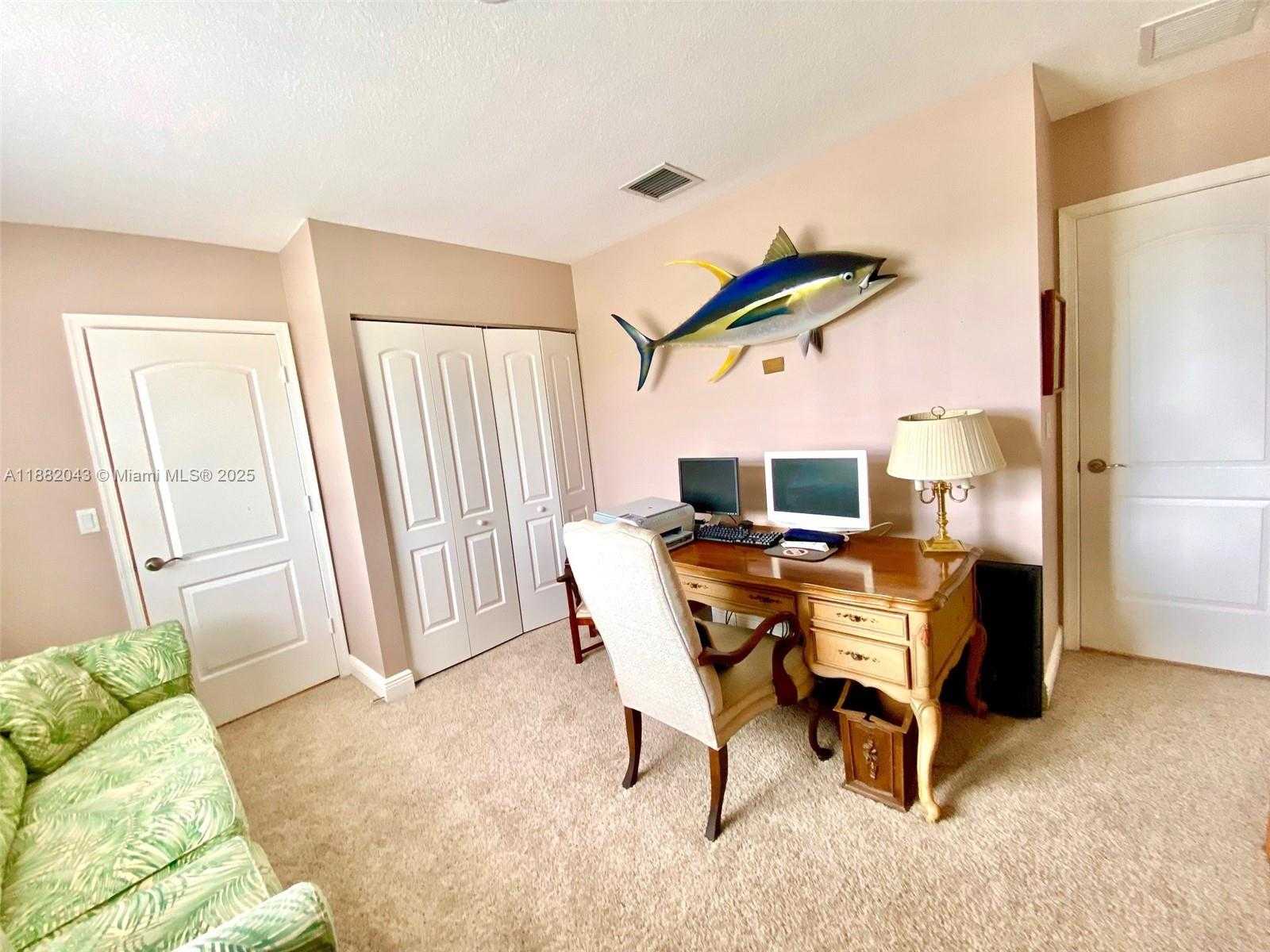Small Image of 7702 PADDOCK PL #7702, Davie Number 15