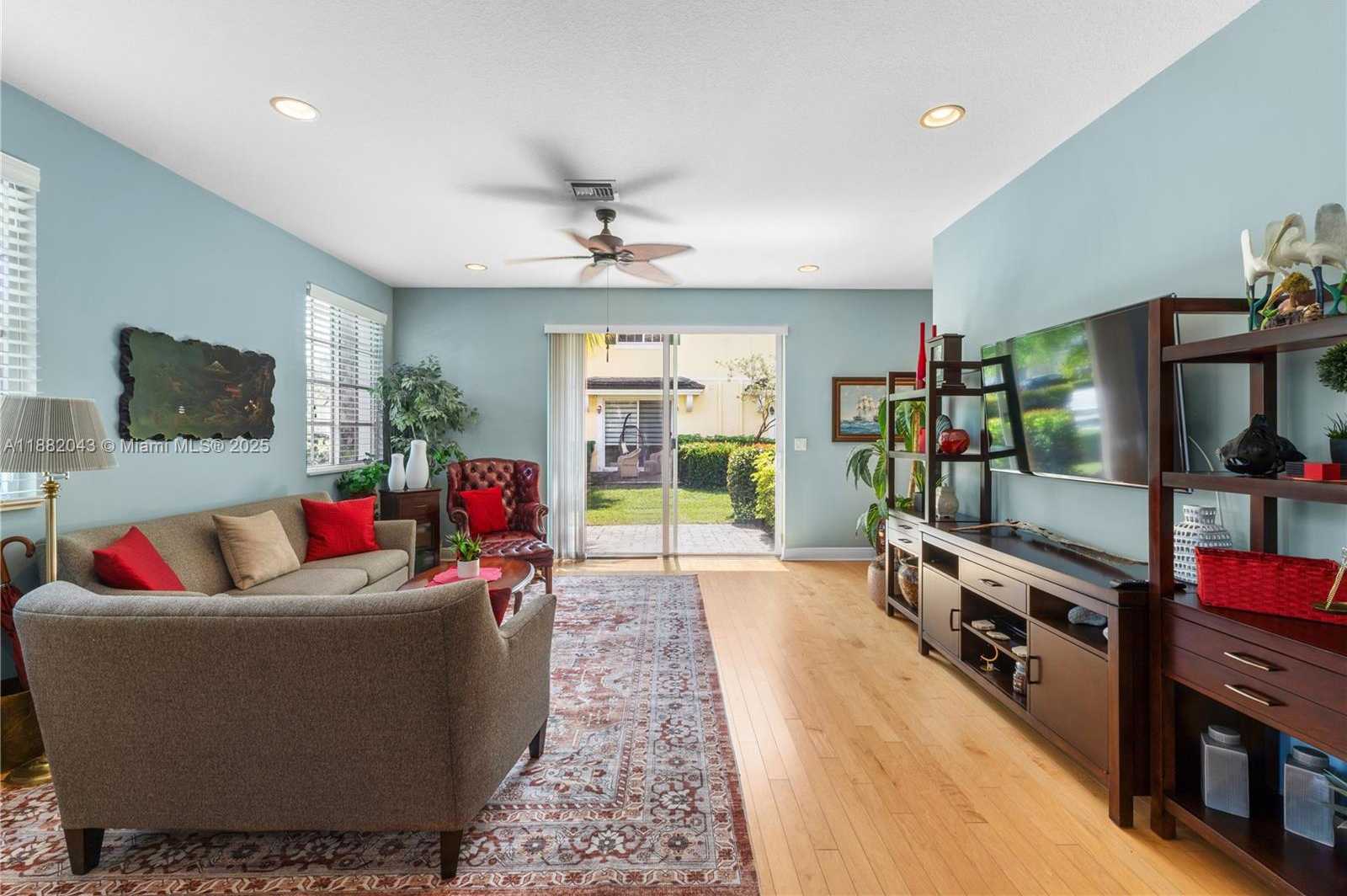 Small Image of 7702 PADDOCK PL #7702, Davie Number 25