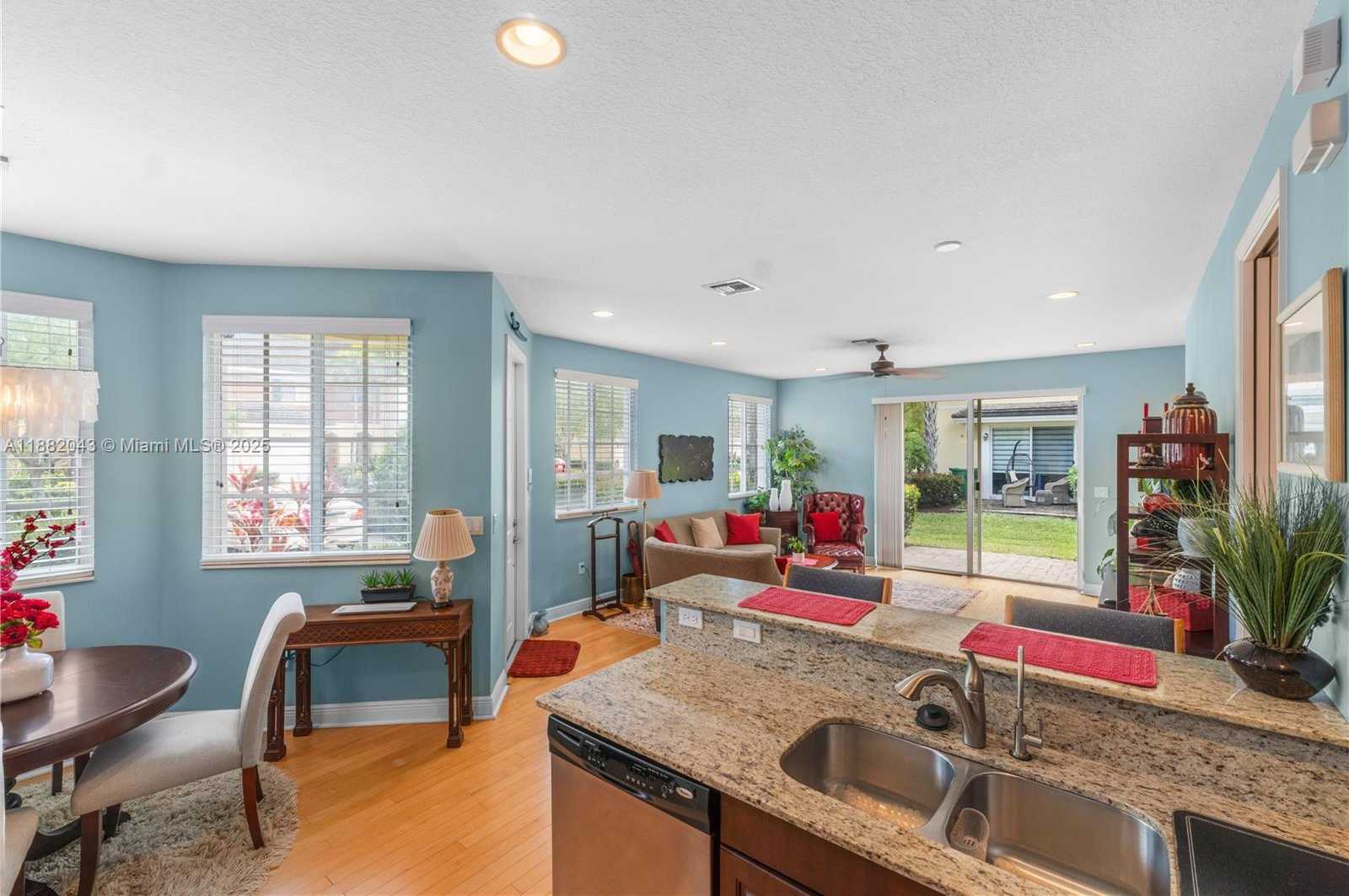 Small Image of 7702 PADDOCK PL #7702, Davie Number 30