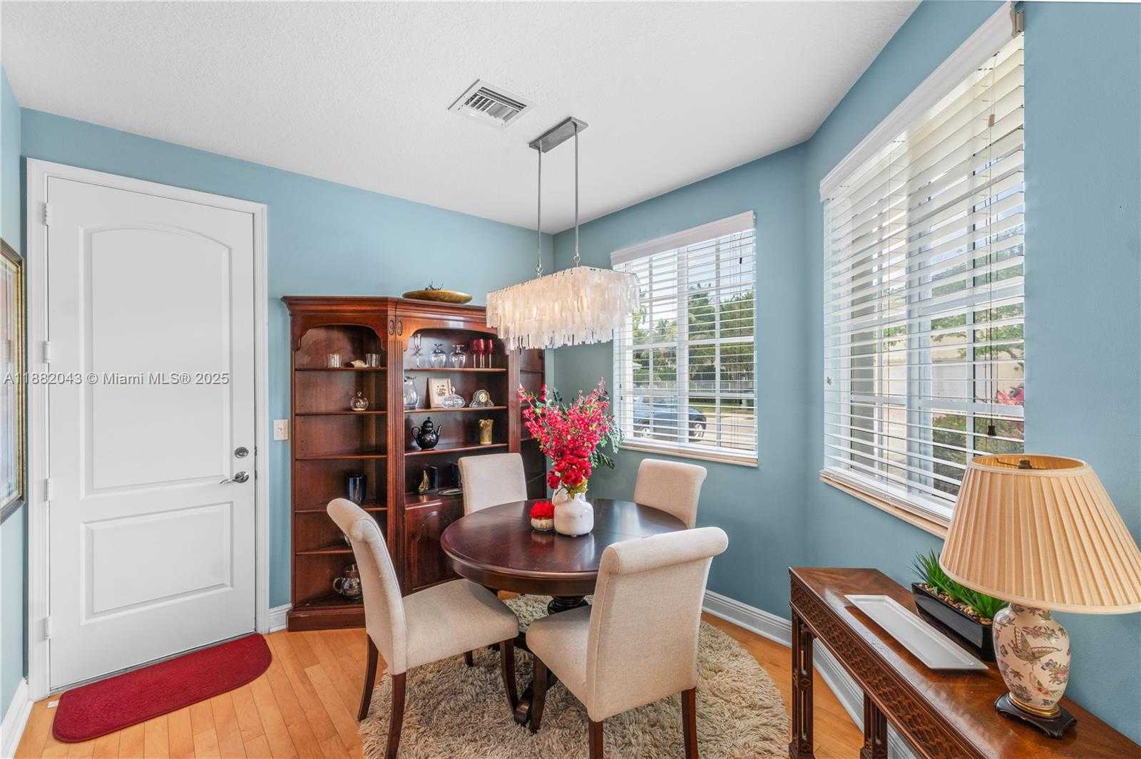 Small Image of 7702 PADDOCK PL #7702, Davie Number 32