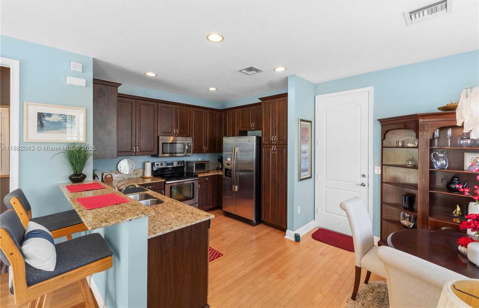 Small Image of 7702 PADDOCK PL #7702, Davie Number 33
