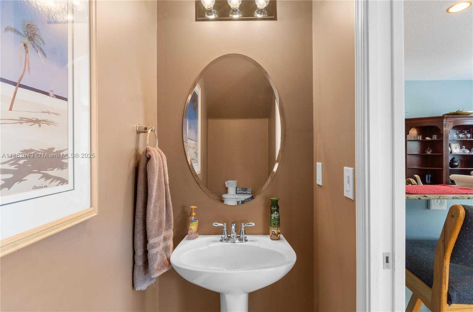 Small Image of 7702 PADDOCK PL #7702, Davie Number 35