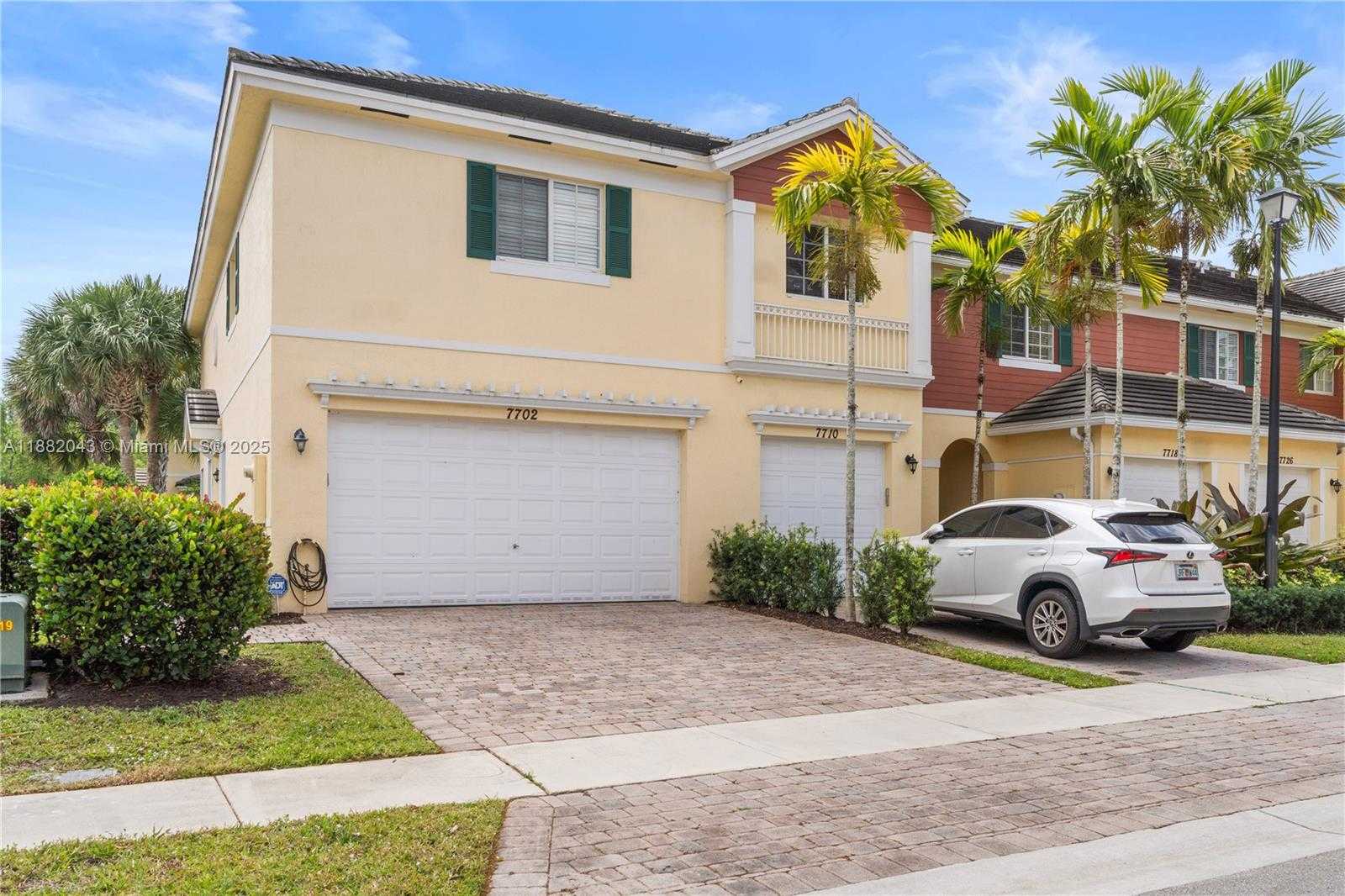 Small Image of 7702 PADDOCK PL #7702, Davie Number 38