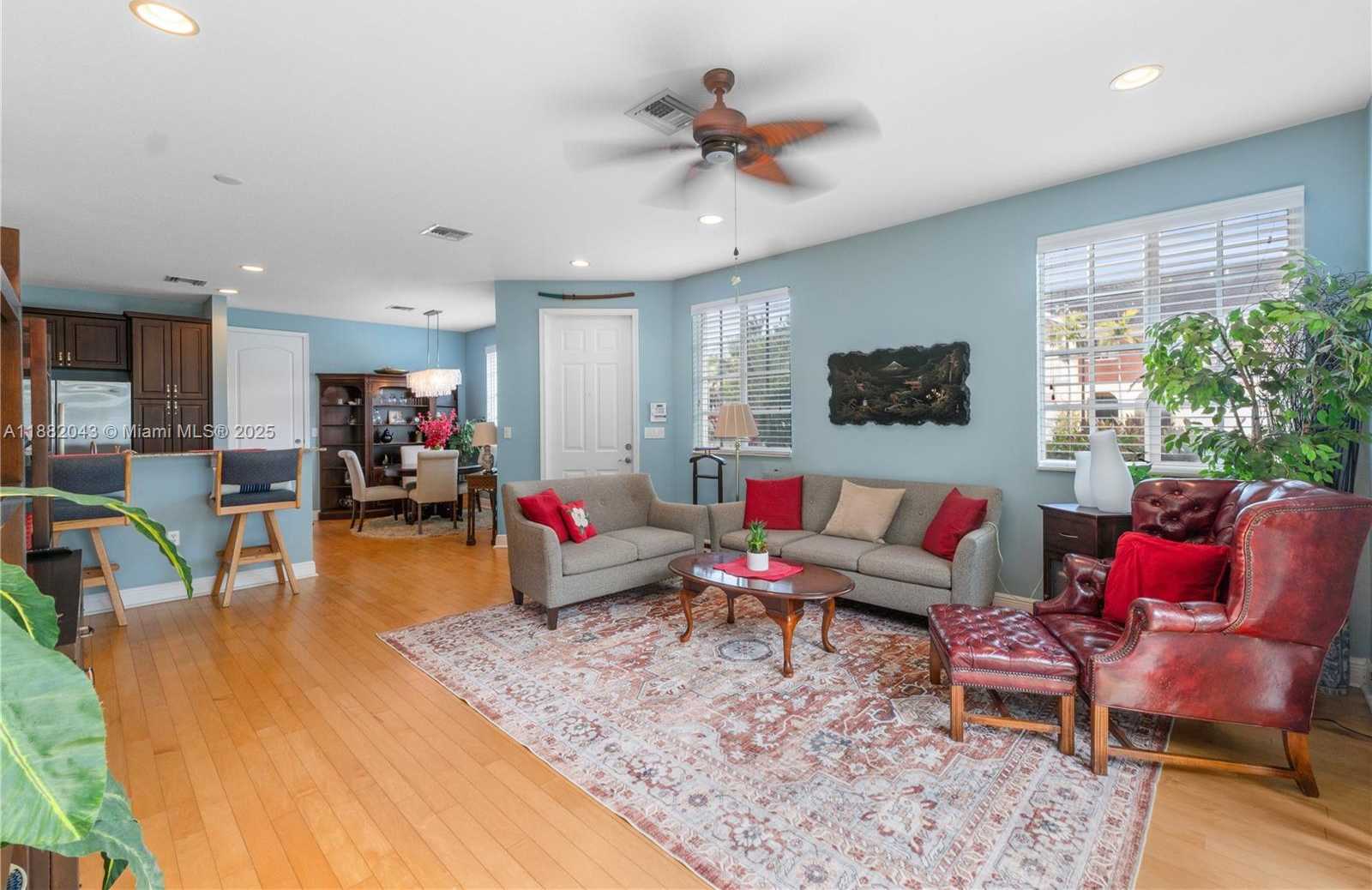 Small Image of 7702 PADDOCK PL #7702, Davie Number 4