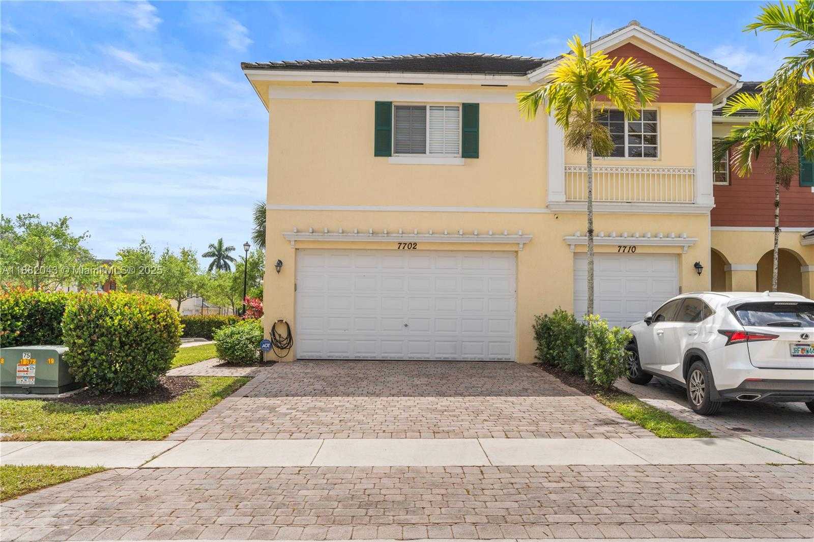 Small Image of 7702 PADDOCK PL #7702, Davie Number 41