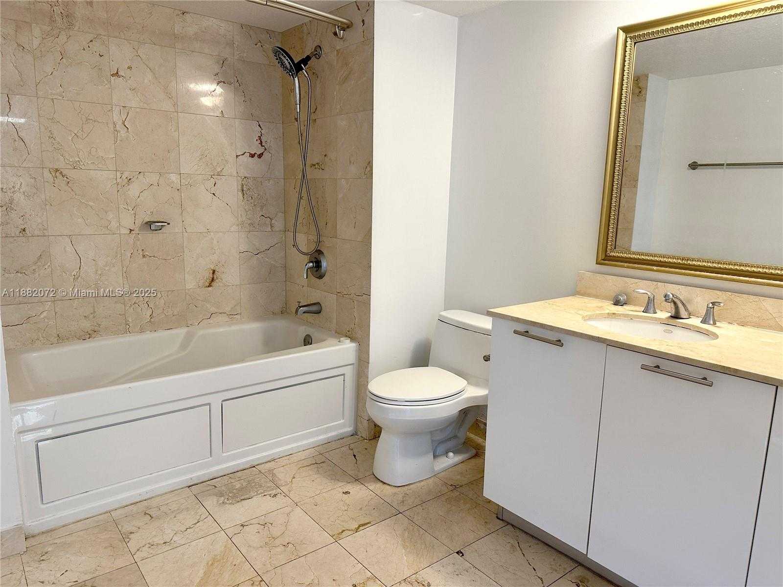 Small Image of 1800 NORTH BAYSHORE DR #4102, Miami Number 13