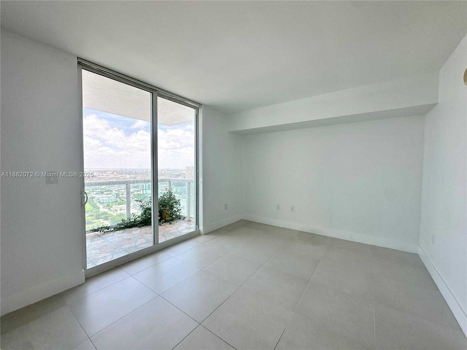 Small Image of 1800 NORTH BAYSHORE DR #4102, Miami Number 18
