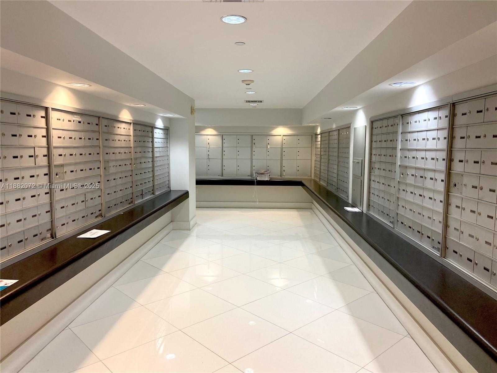 Small Image of 1800 NORTH BAYSHORE DR #4102, Miami Number 8
