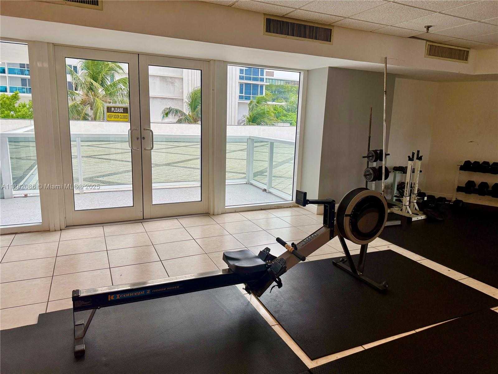 Small Image of 2401 COLLINS AVE #611, Miami Beach Number 58