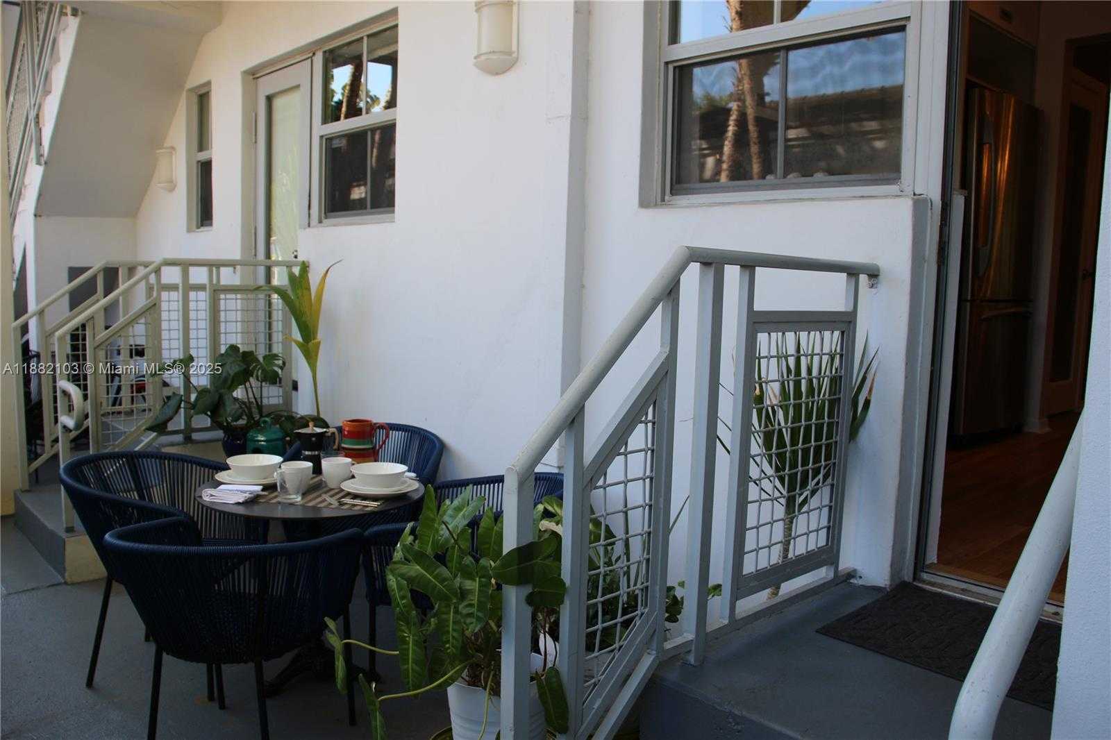 Small Image of 1600 MICHIGAN AVE #1, Miami Beach Number 14