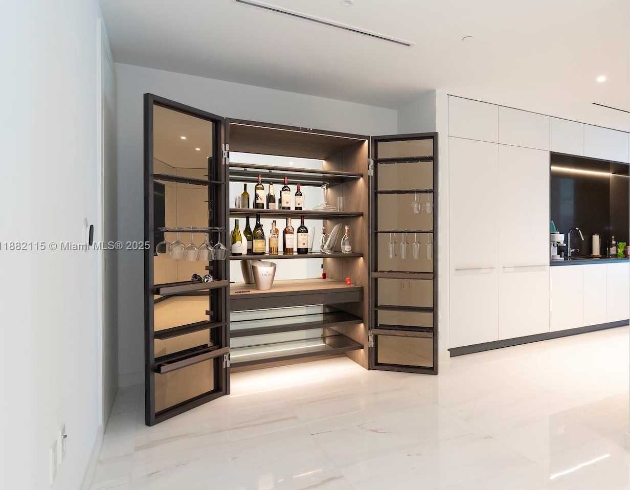 Small Image of 300 BISCAYNE BLVD WAY #3503, Miami Number 20