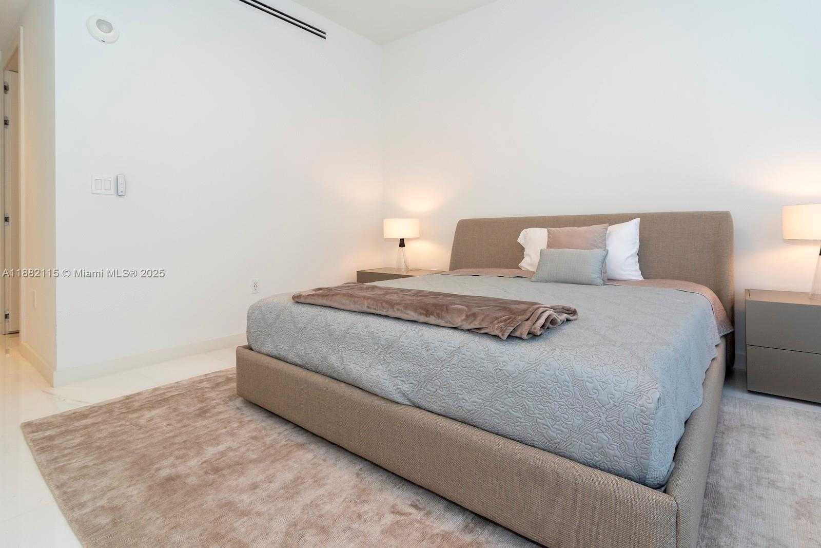 Small Image of 300 BISCAYNE BLVD WAY #3503, Miami Number 26
