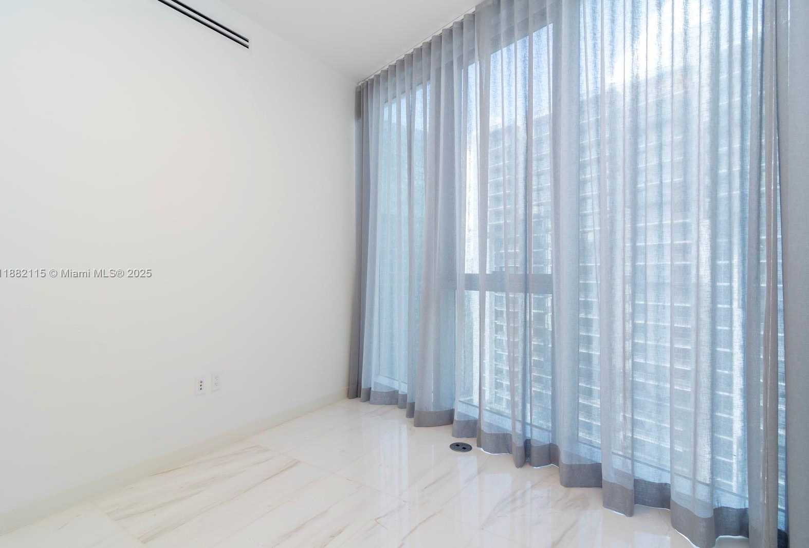 Small Image of 300 BISCAYNE BLVD WAY #3503, Miami Number 31
