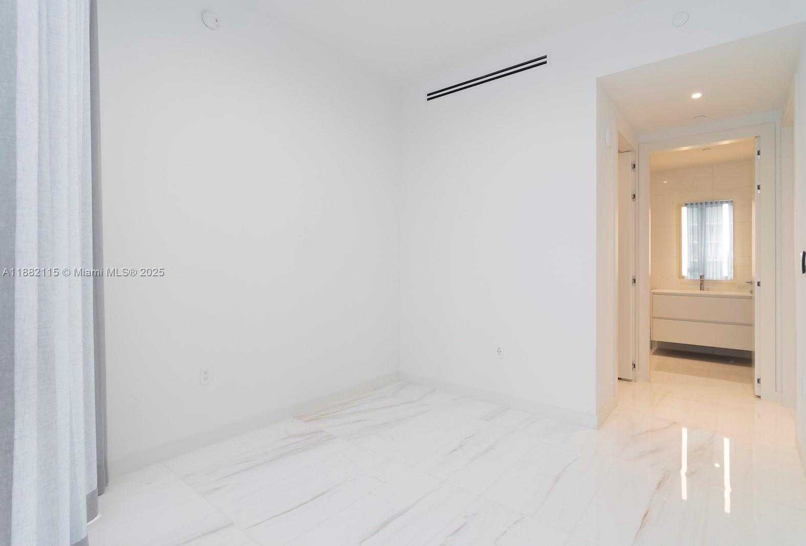 Small Image of 300 BISCAYNE BLVD WAY #3503, Miami Number 32