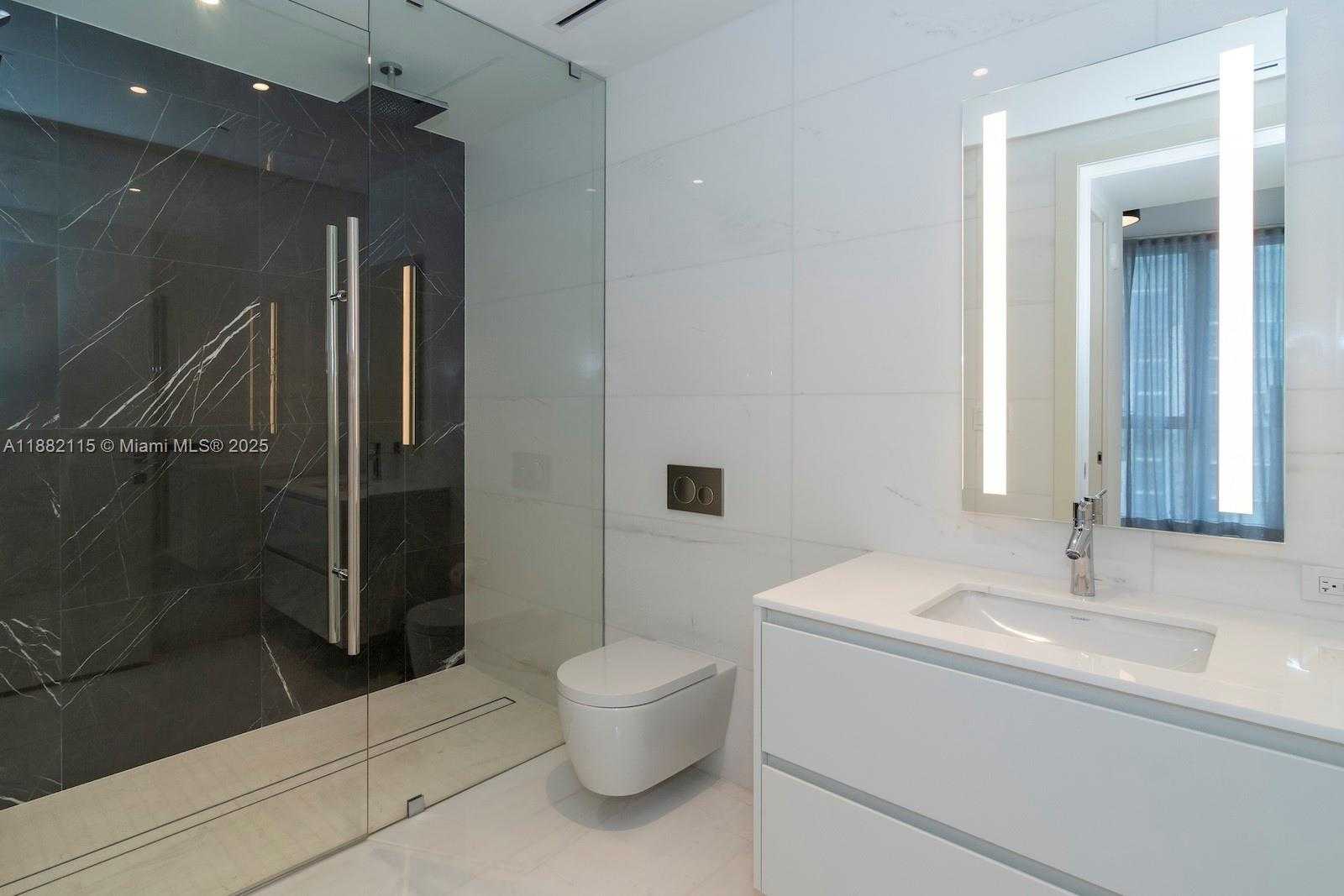 Small Image of 300 BISCAYNE BLVD WAY #3503, Miami Number 34
