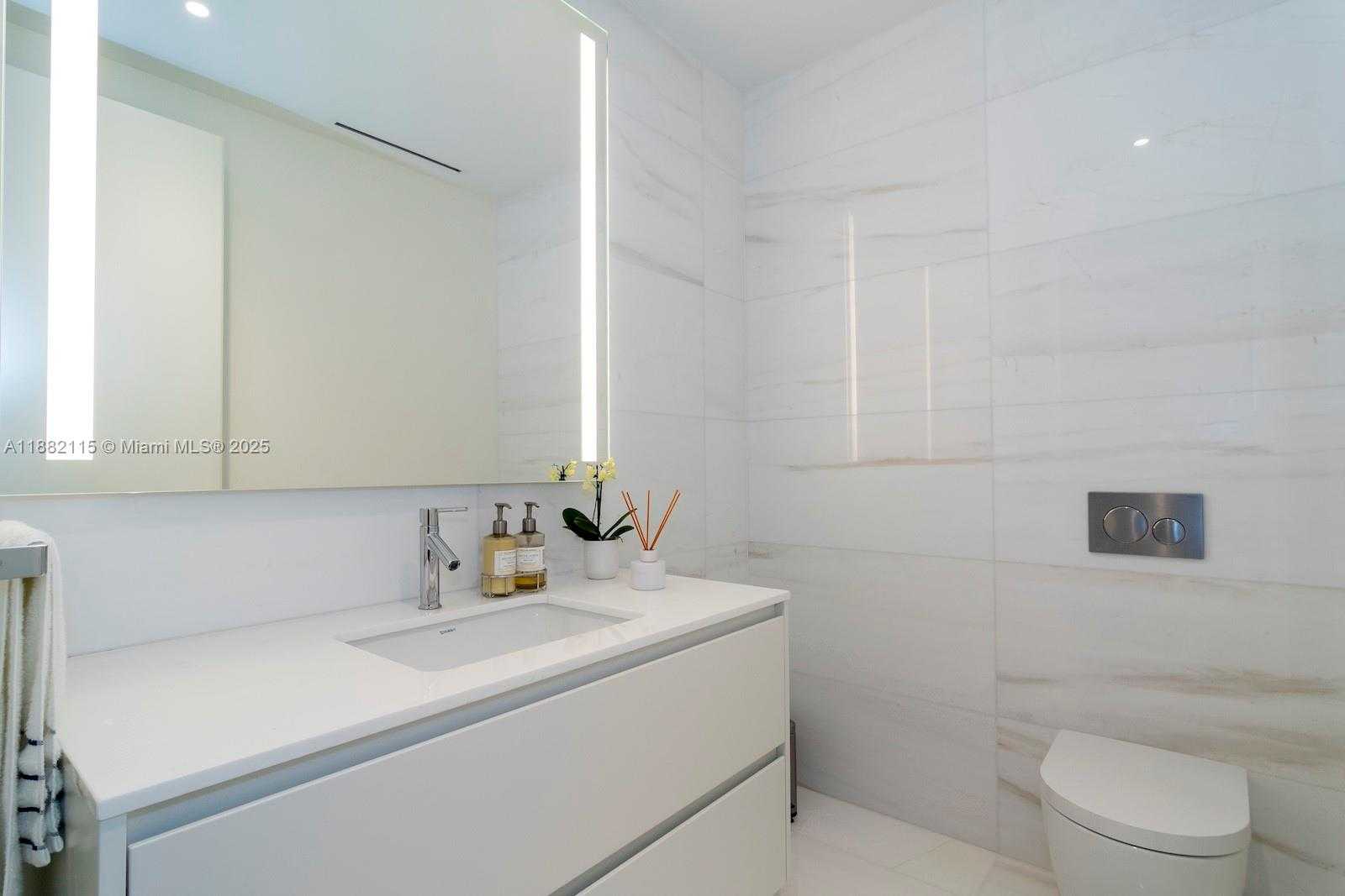 Small Image of 300 BISCAYNE BLVD WAY #3503, Miami Number 35