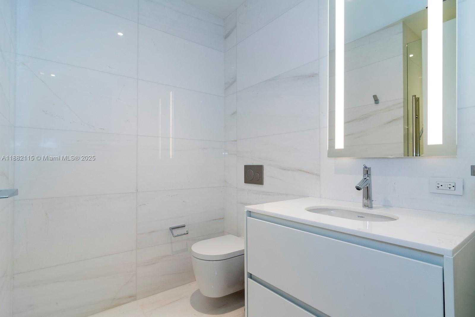 Small Image of 300 BISCAYNE BLVD WAY #3503, Miami Number 38