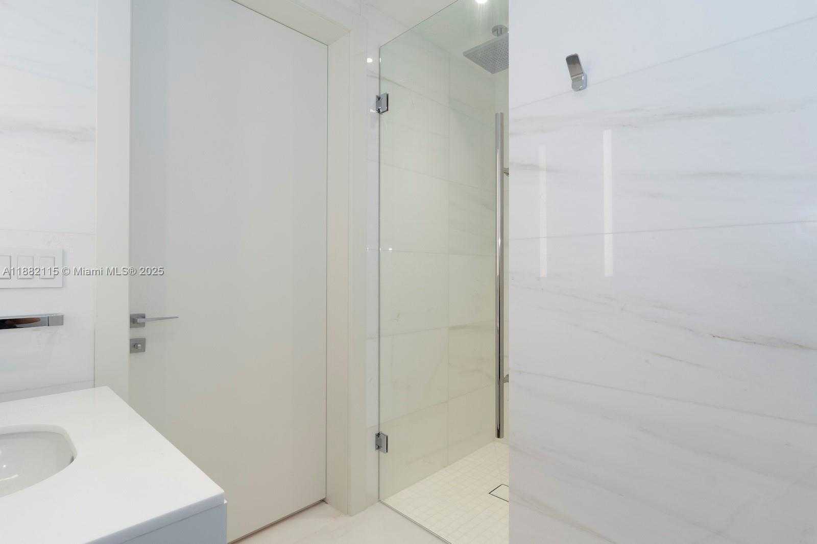 Small Image of 300 BISCAYNE BLVD WAY #3503, Miami Number 39