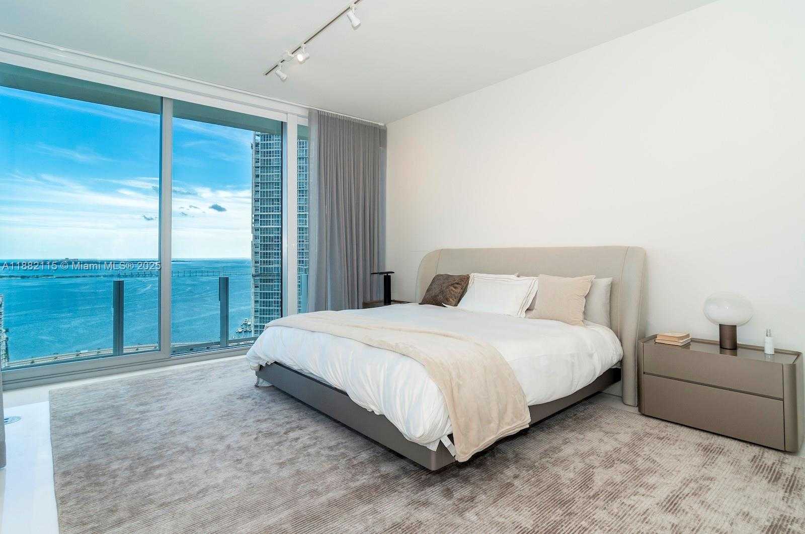 Small Image of 300 BISCAYNE BLVD WAY #3503, Miami Number 40