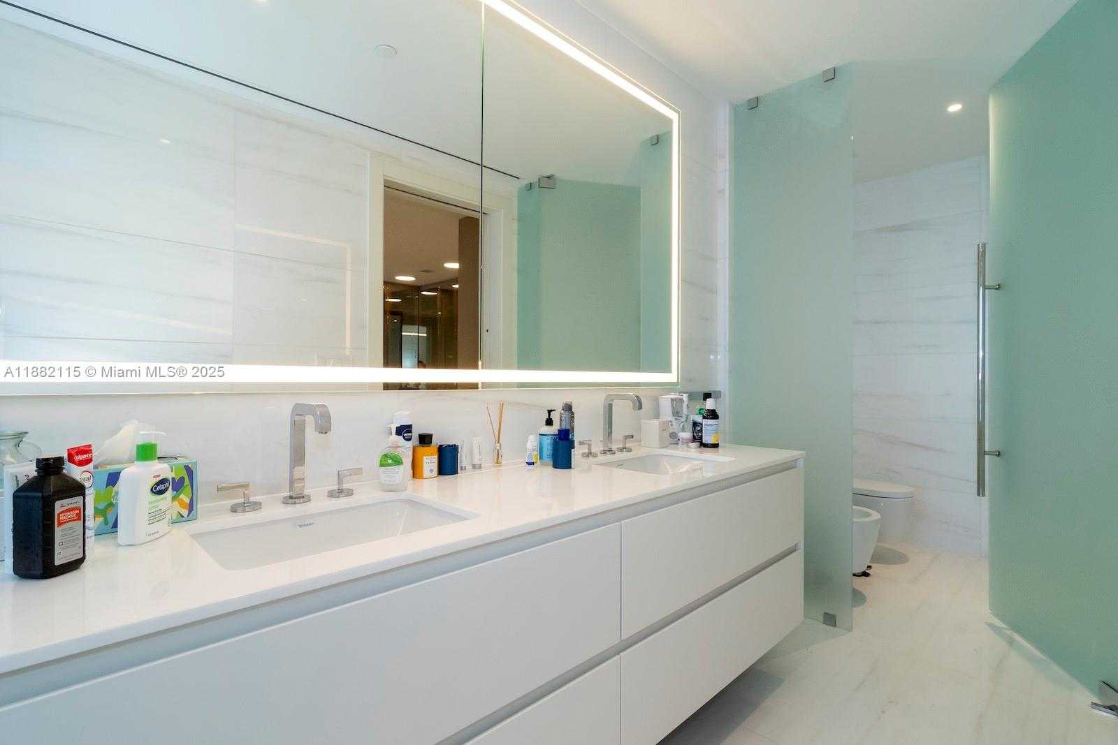 Small Image of 300 BISCAYNE BLVD WAY #3503, Miami Number 49