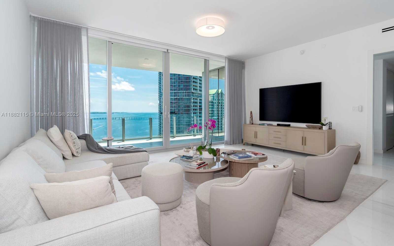 Small Image of 300 BISCAYNE BLVD WAY #3503, Miami Number 8