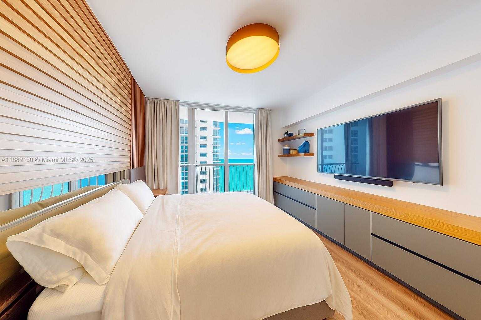 Small Image of 1750 NORTH BAYSHORE DR #2803, Miami Number 17