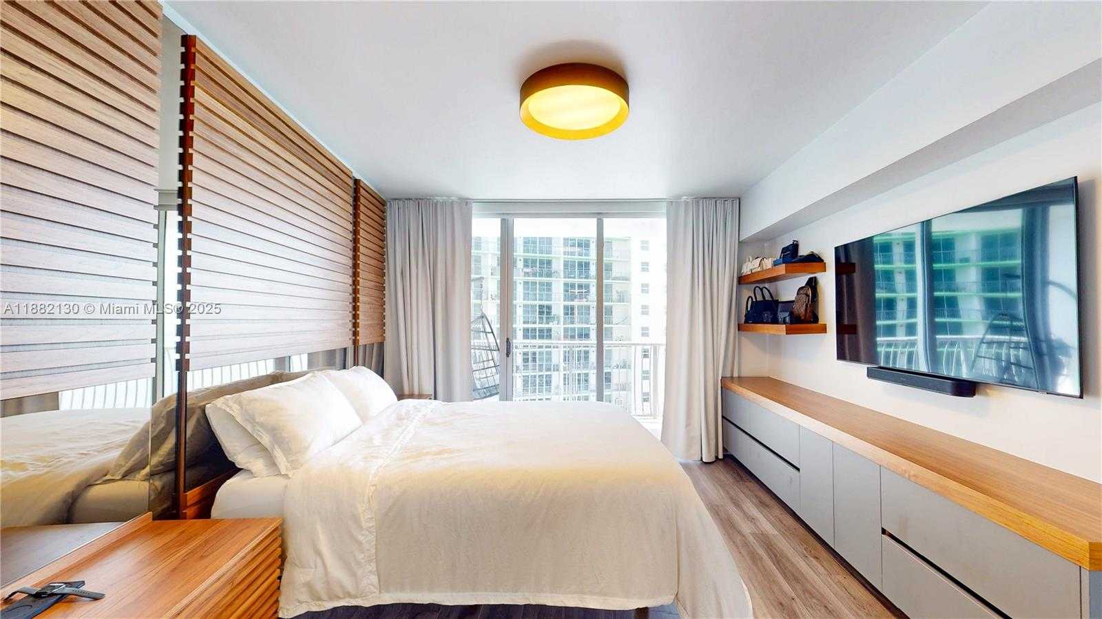 Small Image of 1750 NORTH BAYSHORE DR #2803, Miami Number 18