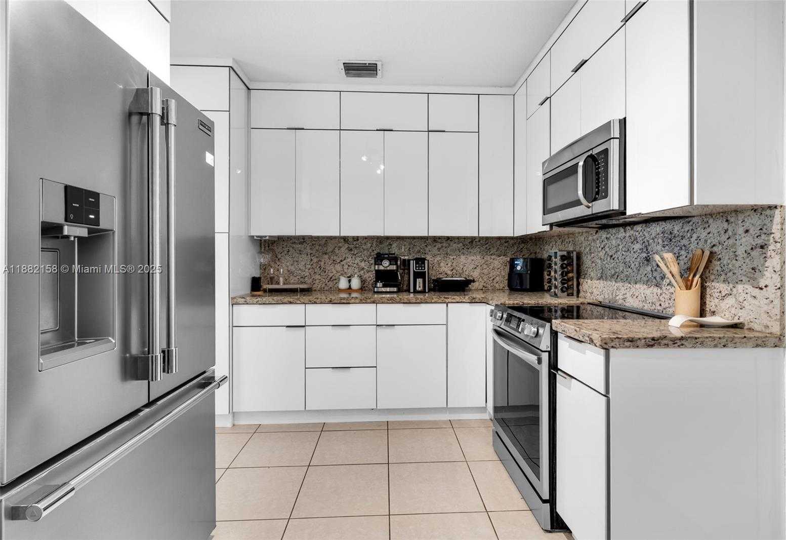 Small Image of 22766 SOUTH WEST 89TH PL, Cutler Bay Number 12