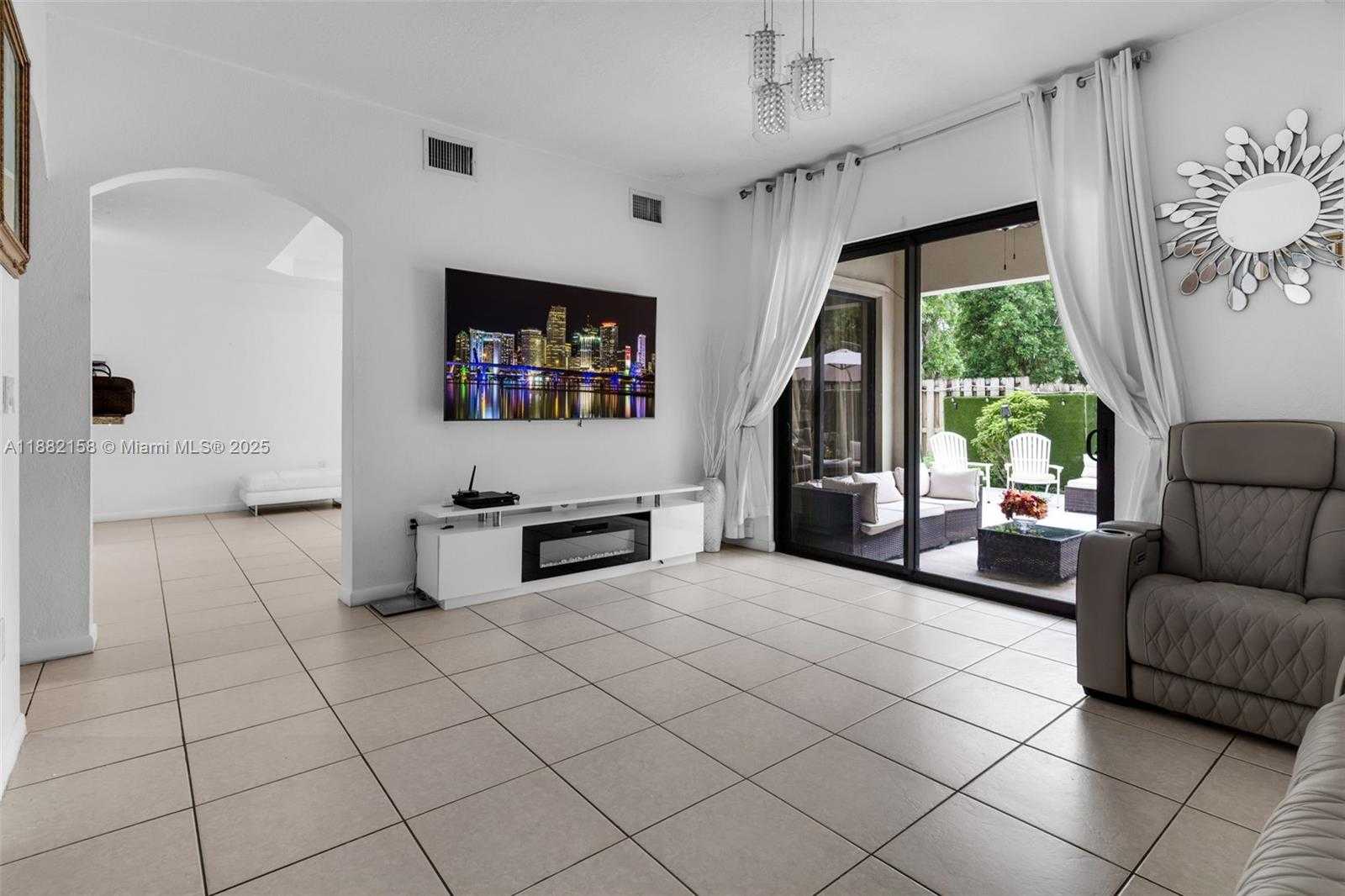 Small Image of 22766 SOUTH WEST 89TH PL, Cutler Bay Number 17