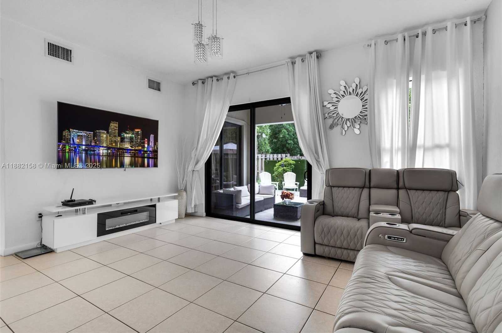 Small Image of 22766 SOUTH WEST 89TH PL, Cutler Bay Number 18