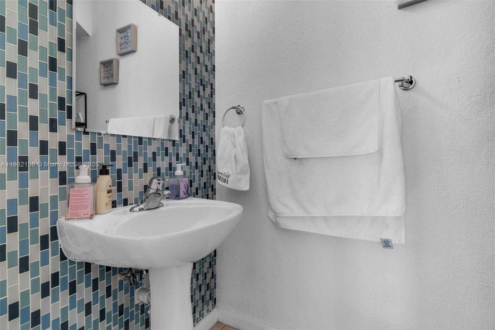 Small Image of 22766 SOUTH WEST 89TH PL, Cutler Bay Number 19