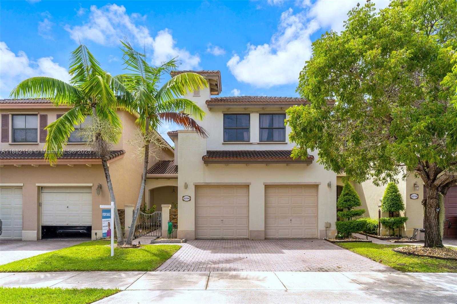 Small Image of 22766 SOUTH WEST 89TH PL, Cutler Bay Number 2