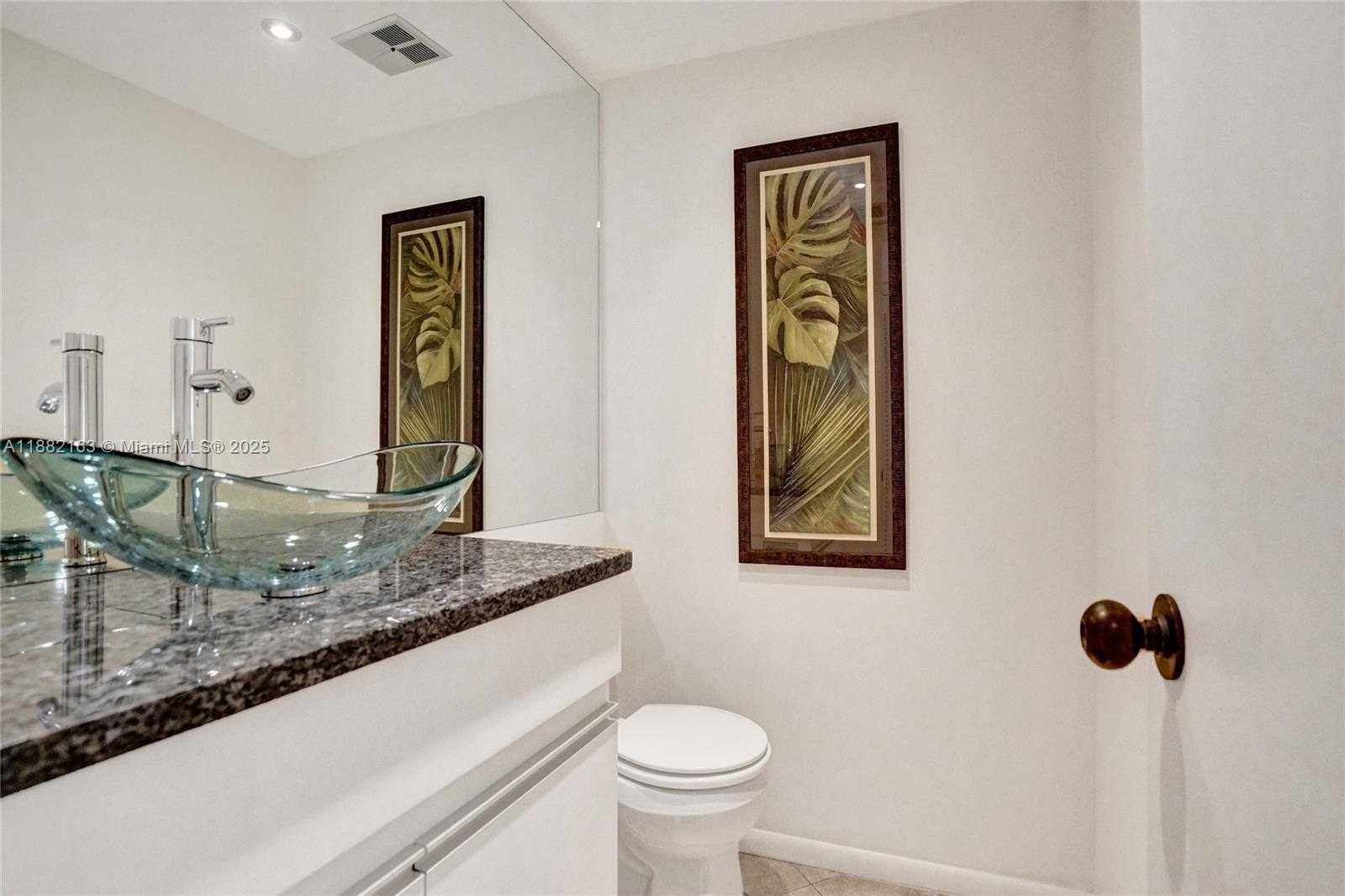 Small Image of 501 NORTH RIVERSIDE DR #PH2, Pompano Beach Number 32