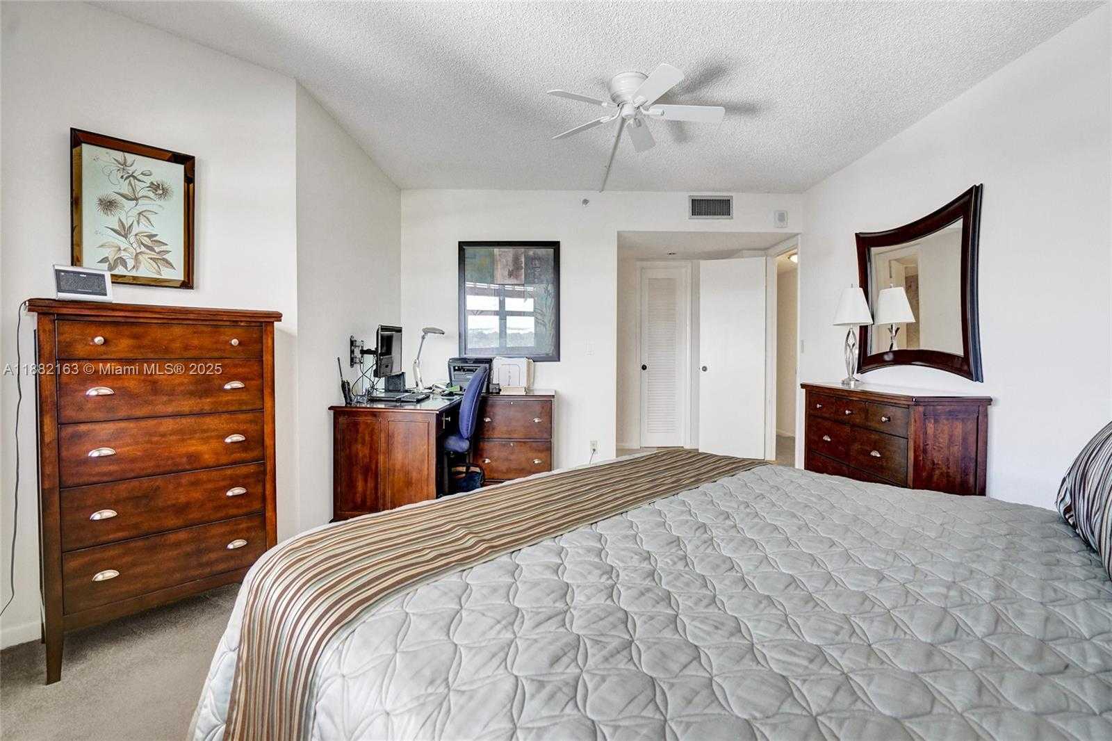 Small Image of 501 NORTH RIVERSIDE DR #PH2, Pompano Beach Number 36