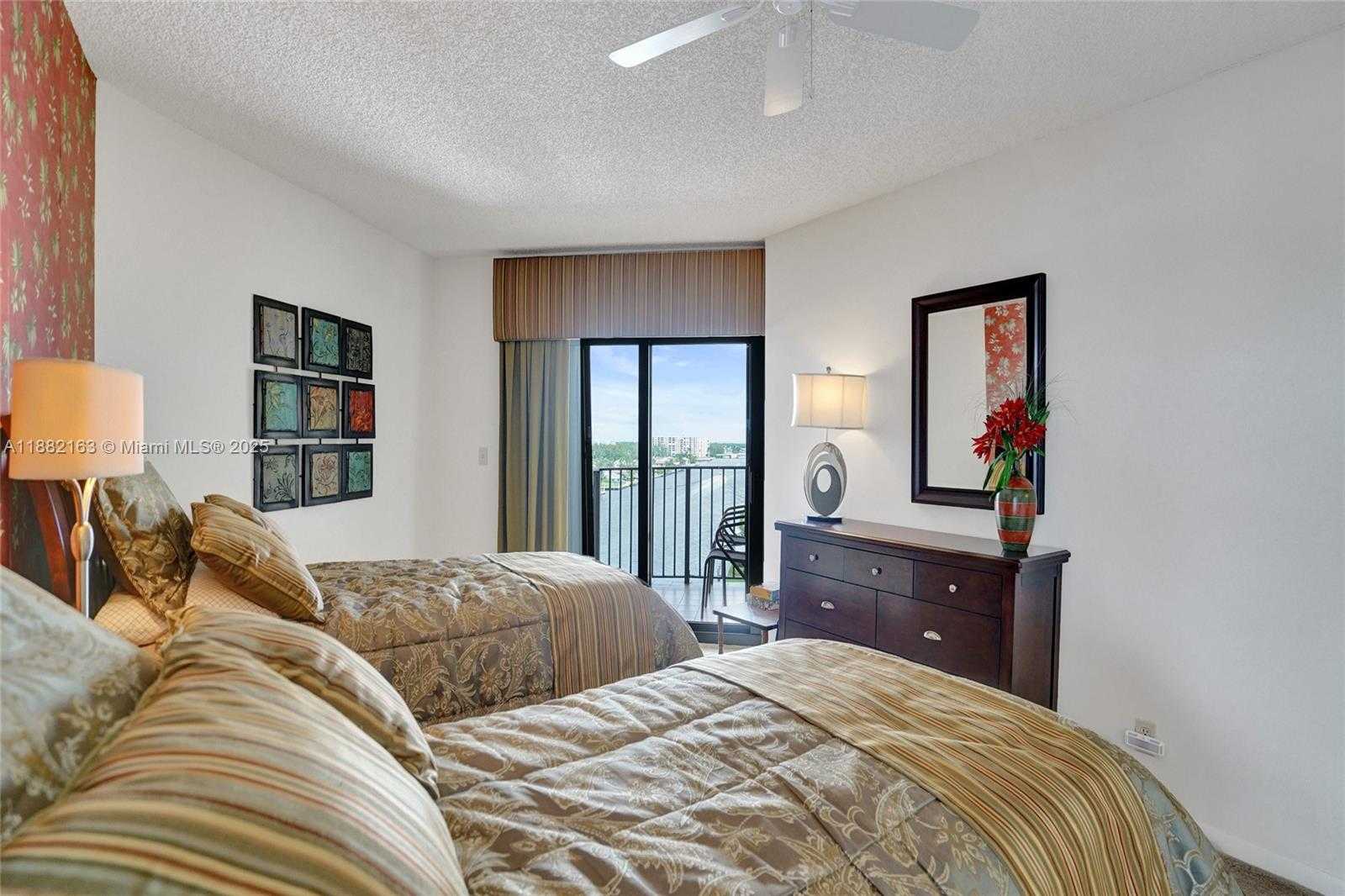 Small Image of 501 NORTH RIVERSIDE DR #PH2, Pompano Beach Number 42