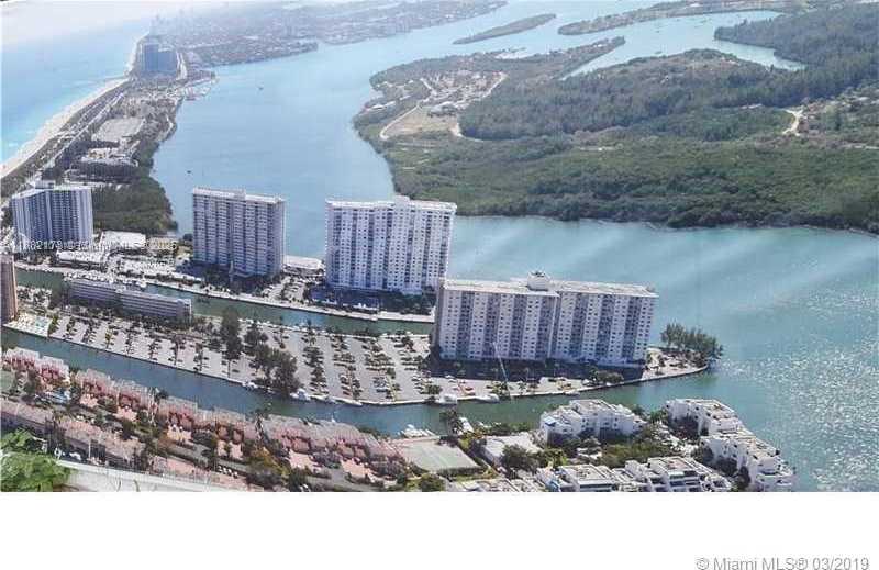 Small Image of 300 BAYVIEW DR #1109, Sunny Isles Beach Number 2