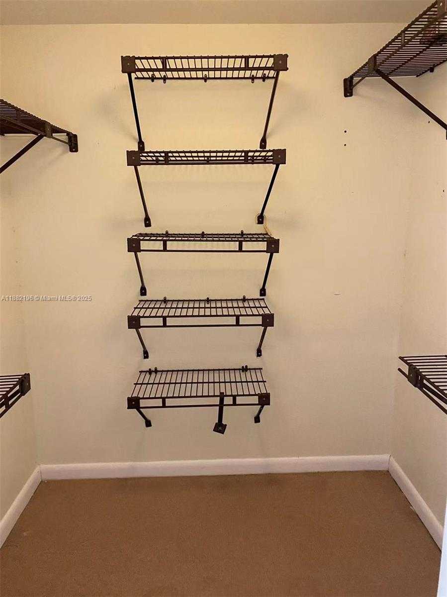 Small Image of 1100 COLONY POINT CIR #518, Pembroke Pines Number 13