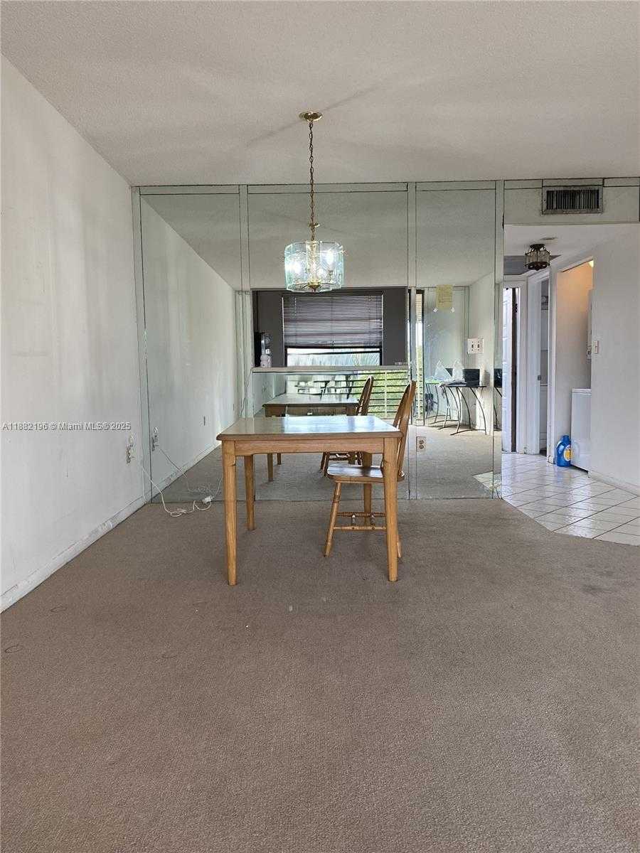 Small Image of 1100 COLONY POINT CIR #518, Pembroke Pines Number 69