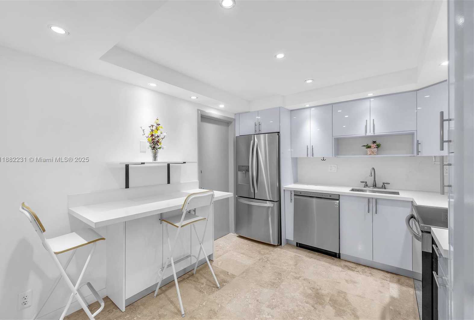 Small Image of 3161 SOUTH OCEAN DR #802, Hallandale Beach Number 23