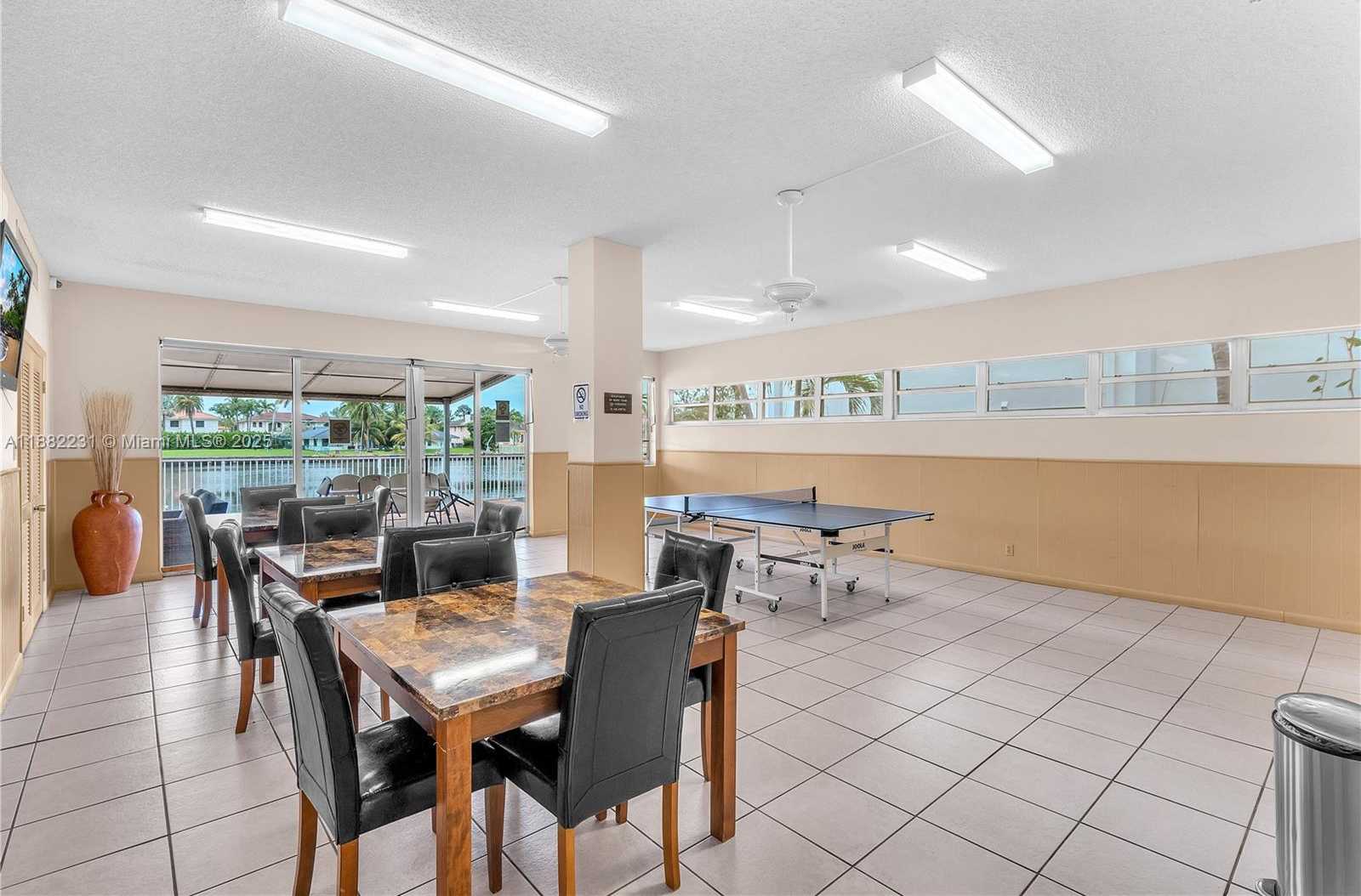 Small Image of 3161 SOUTH OCEAN DR #802, Hallandale Beach Number 31