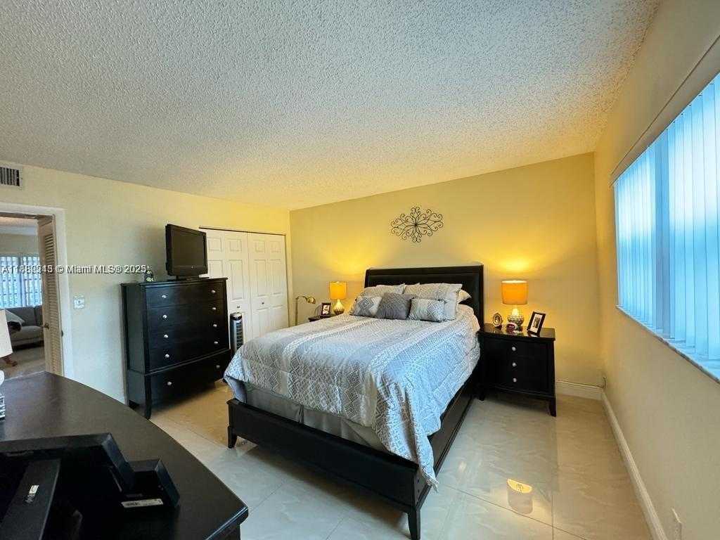 Small Image of 5300 WASHINGTON ST #I208, Hollywood Number 11