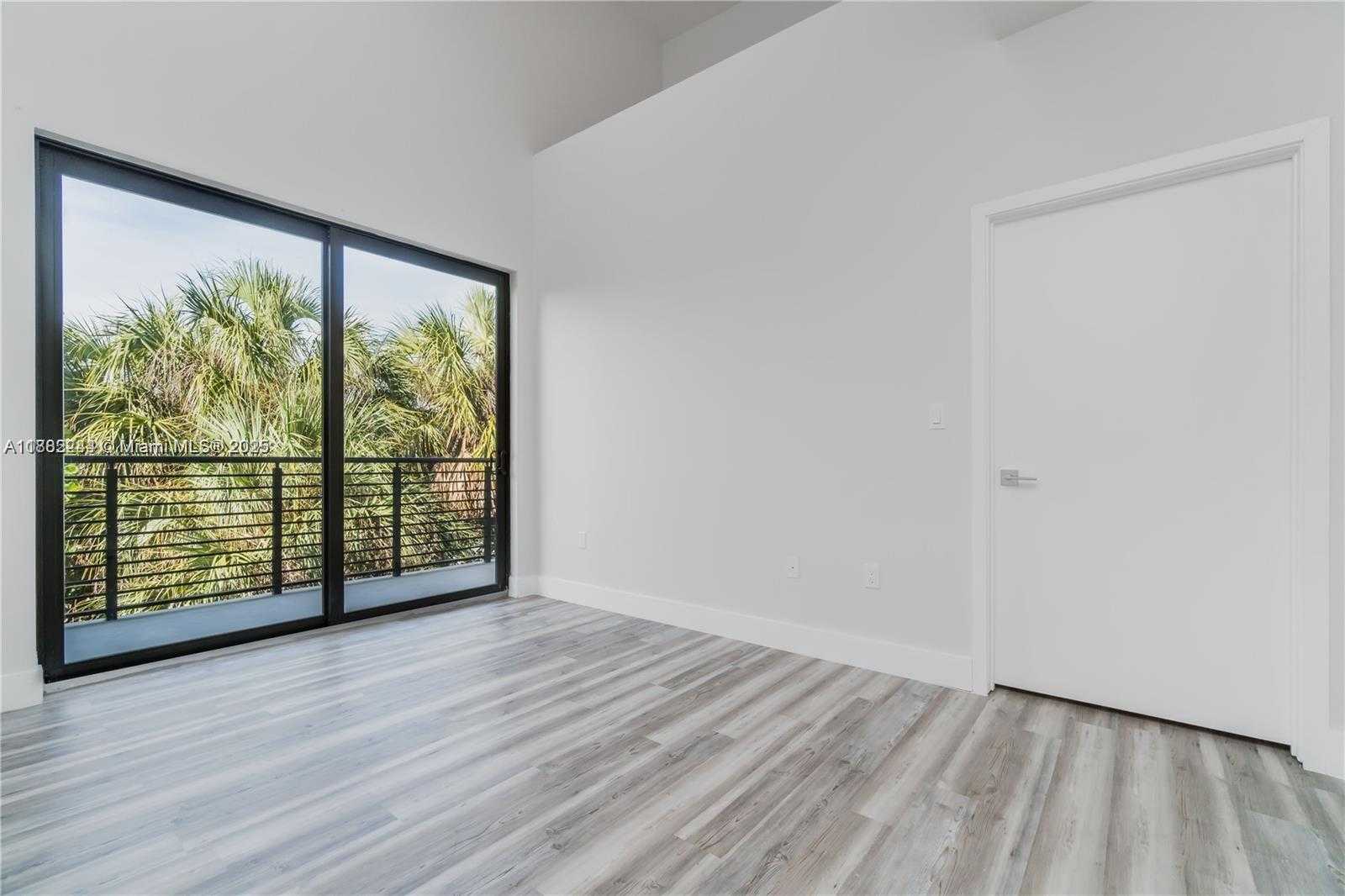 Small Image of 532 SOUTH EAST 1ST CIR, Pompano Beach Number 18