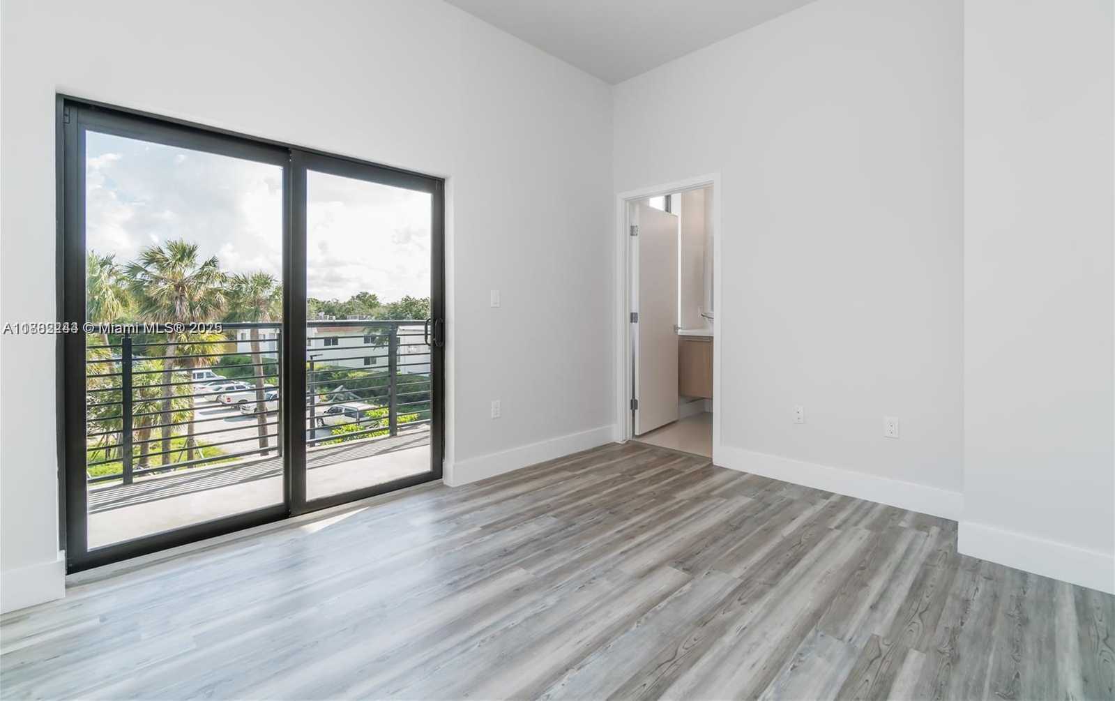 Small Image of 532 SOUTH EAST 1ST CIR, Pompano Beach Number 24