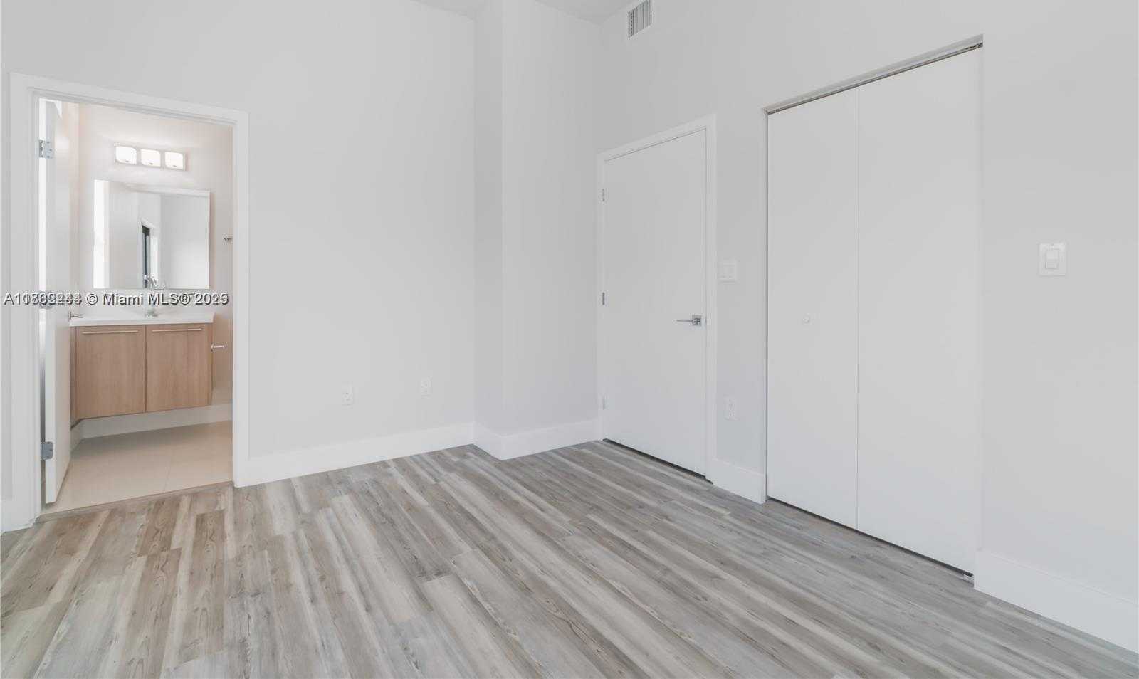 Small Image of 532 SOUTH EAST 1ST CIR, Pompano Beach Number 27